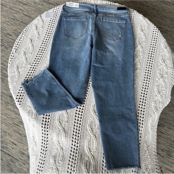 Nicole Miller Distressed Blue Ankle Jeans - Picture 4 of 11